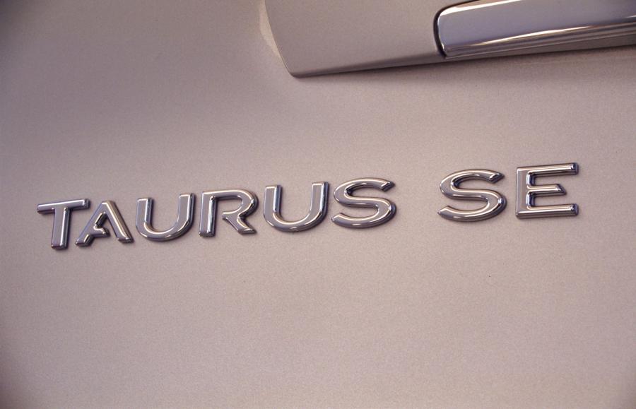  Ford Taurus 2000 года  (фото 83 из 92)